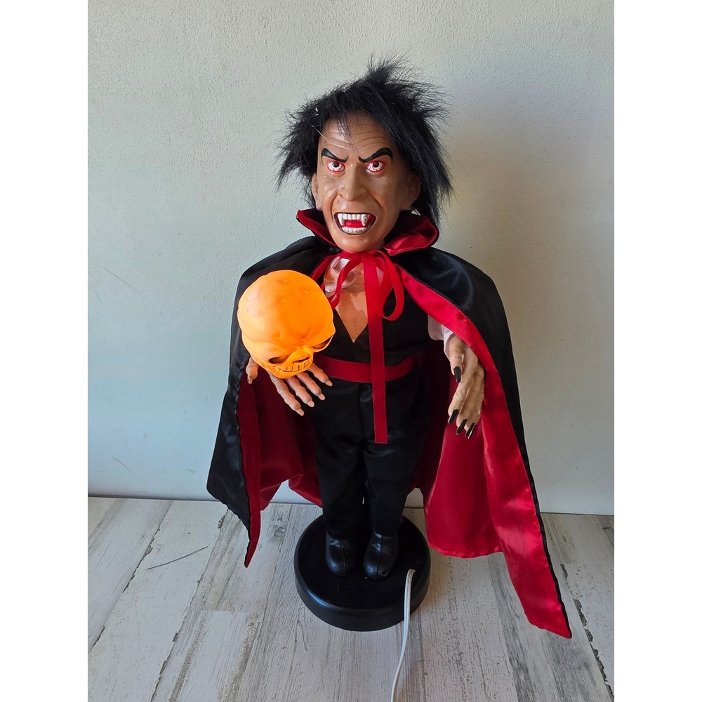 Vintage Telco dracula skull Vampire skull motionette animated Halloween decor